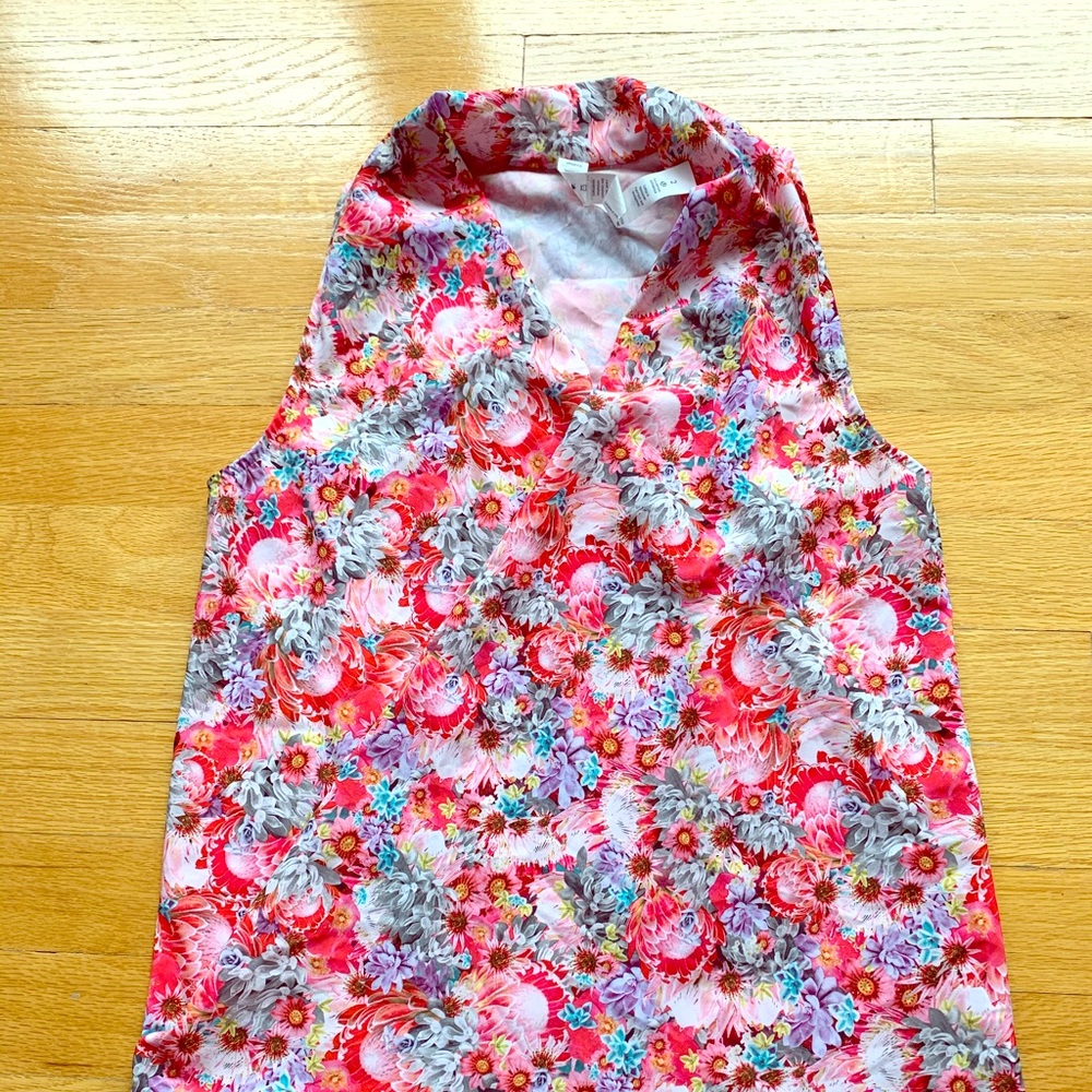 Lululemon sleeveless top